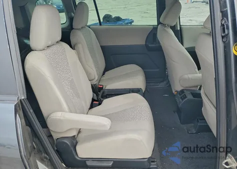 2012 Mazda 5 z USA, uszkodzony, nr VIN JM1CW2CL8C0124891